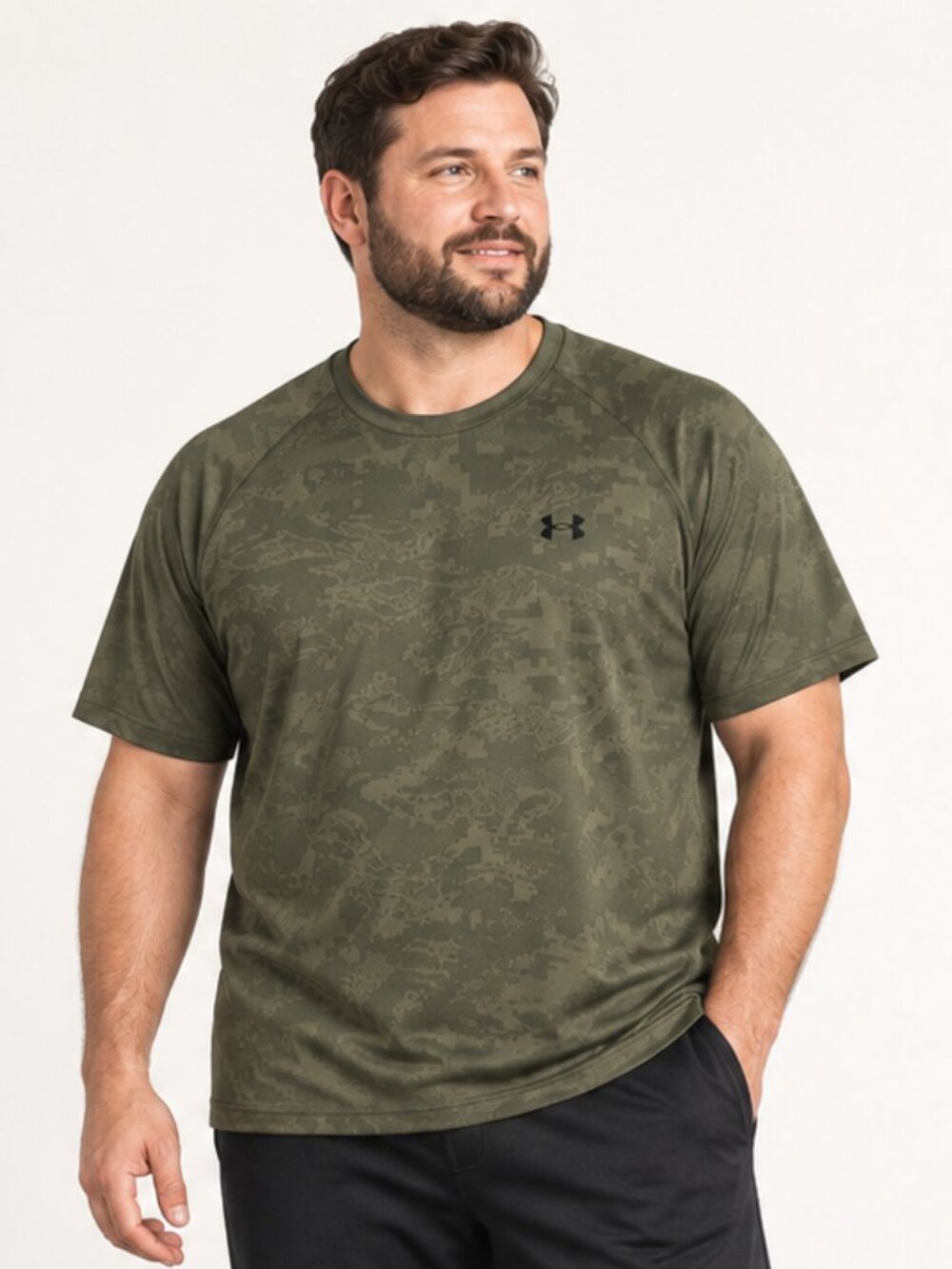 Under Armour Men’s 2XL Army Green Laser Cut Camo Performance Shirt